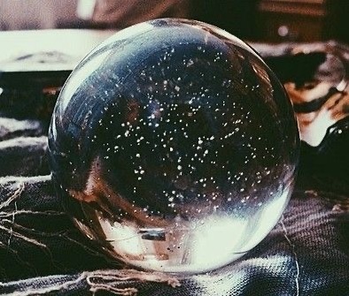 Imagem de uma bola de cristal